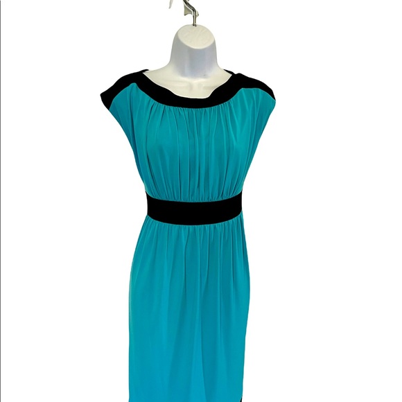 Maggy London Dresses & Skirts - Maggy London Stretchy Teal and Black Tie Back Dress Size 12